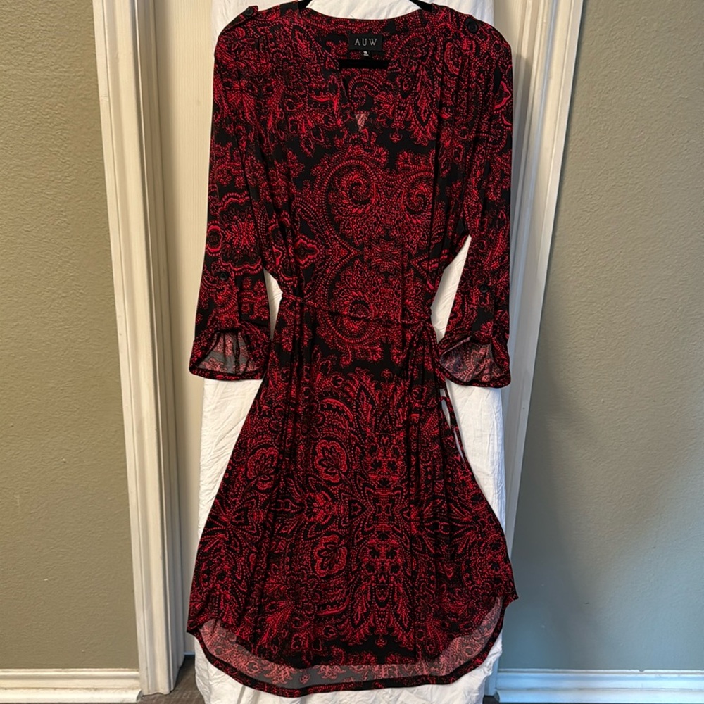 Black and Red Mid Dress